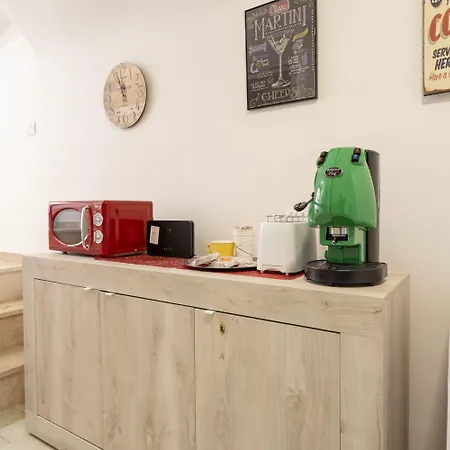 Singolo Apartamento *